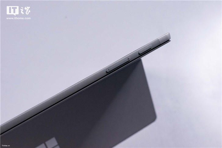 ΢Surface Pro 6ع⣺Intel˴UUSB-Cӿ