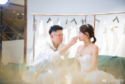 张嘉倪婚纱_张嘉倪婚纱照