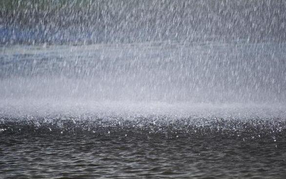 暴雨天气是如何形成的 暴雨天气安全注意事项了解一下